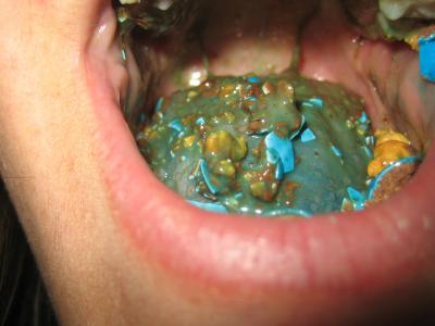 Bouche MMs Bouche MMs